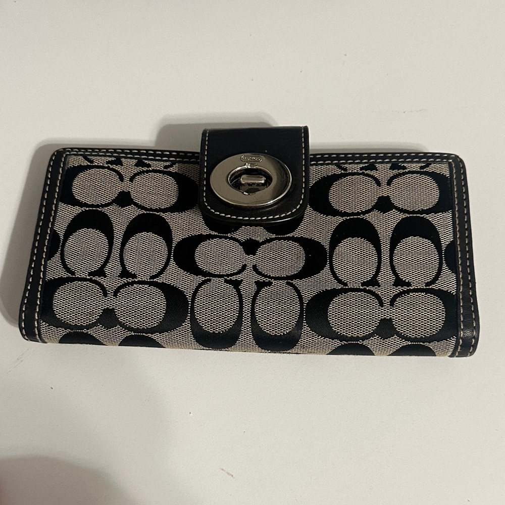 Coach Black and Cream Signature Tote and Wallet Set - Picture 9 of 16
